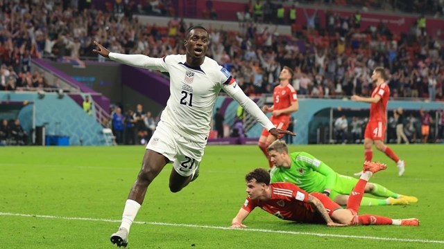 Bale tỏa sáng cứu tuyển Xứ Wales thoát thua trước Mỹ