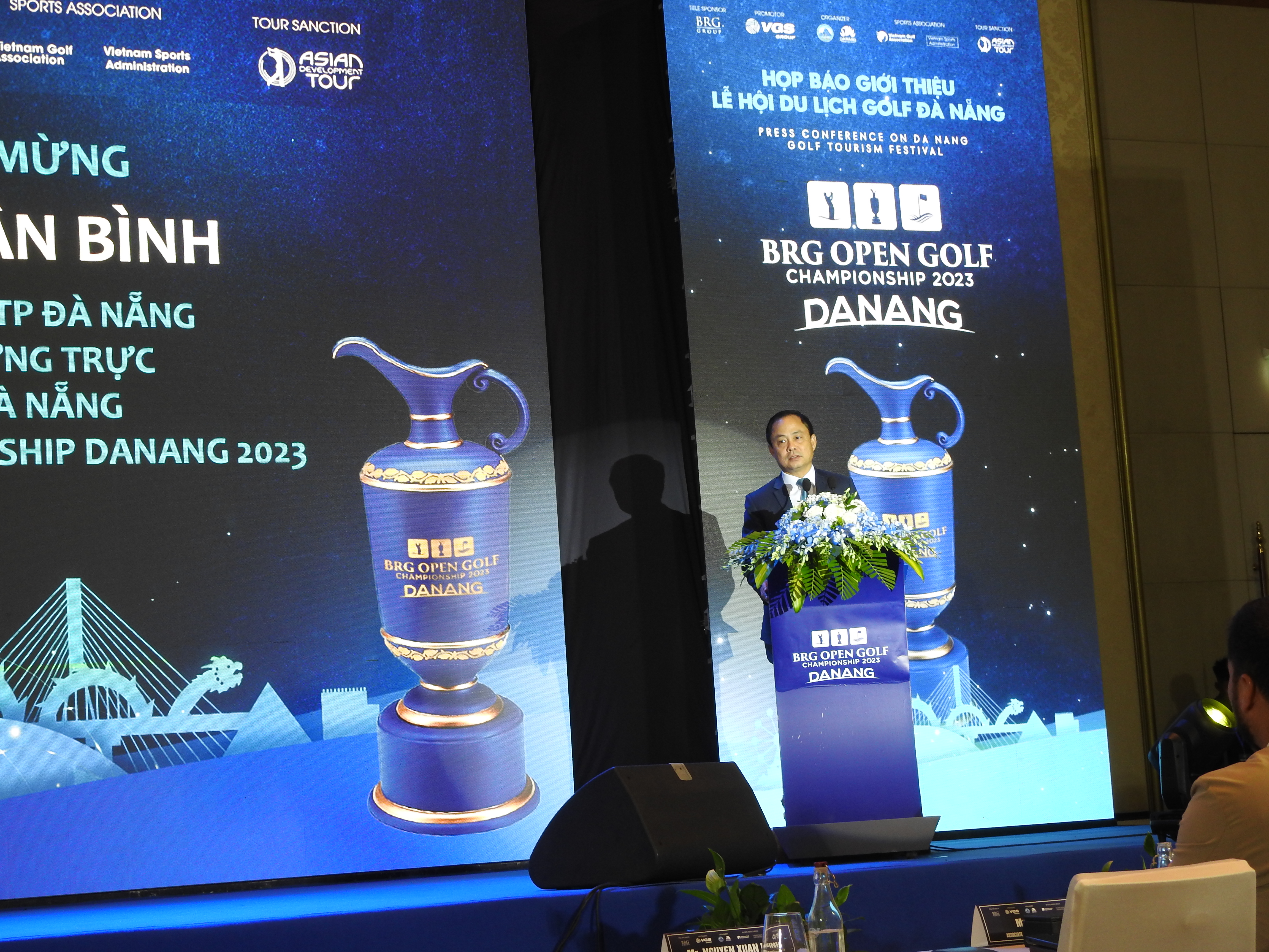 144-tay-golf-dang-cap-quoc-te-tham-gia-giai-brg-open-golf-championship-danang-2023_1.jpg 144-tay-golf-dang-cap-quoc-te-tham-gia-giai-brg-open-golf-championship-danang-2023_1.jpg