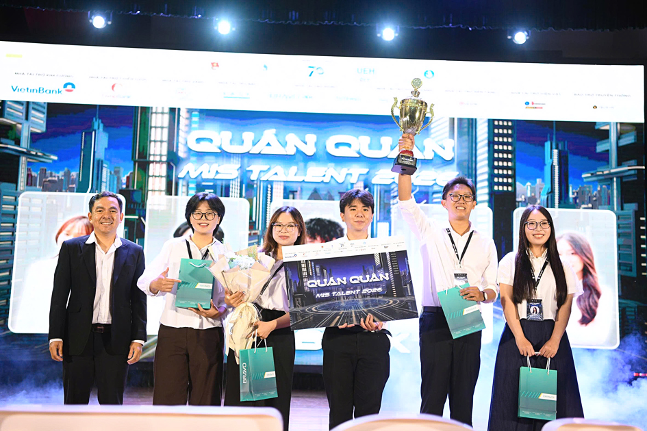Sinh viên cả nước tranh tài thiết kế tác nhân AI, kiến tạo tương lai doanh nghiệp số