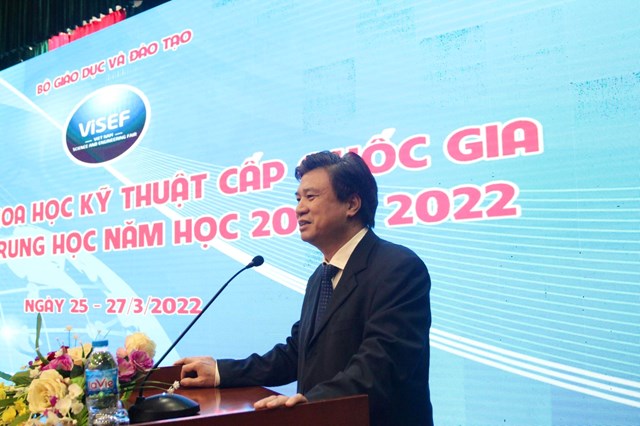 273-hoc-sinh-tham-gia-tranh-t224i-cuoc-thi-khoa-hoc-ky-thuat-quoc-gia-2022_1.jpg
