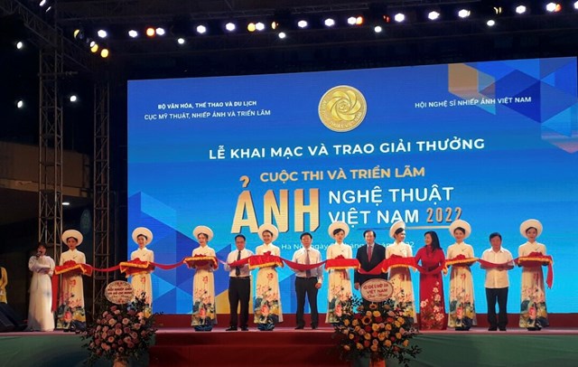 29-t225c-pham-nhan-giai-39cuoc-thi-v224-trien-l227m-anh-nghe-thuat-viet-nam-202239_1.jpg