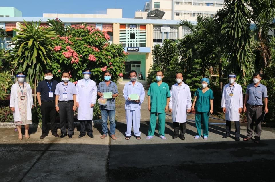 3 bệnh nhân nặng đầu tiên tại TT Hồi sức tích cực tỉnh Tiền Giang được xuất viện
