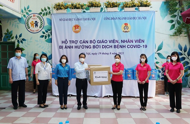 39chuyen-xe-y234u-thuong39-chia-se-kh243-khan-voi-gi225o-vi234n-thu-d244_1.jpg