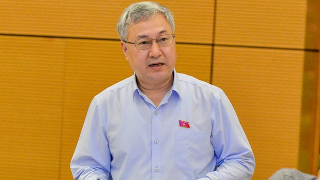 'Ghìm cương' giá