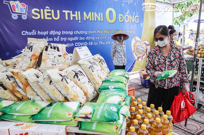 39si234u-thi-0-dong39-lan-dau-xuat-hien-tai-thu-d244-phuc-vu-nguoi-bi-anh-huong-dich-covid-19_9.jpg 39si234u-thi-0-dong39-lan-dau-xuat-hien-tai-thu-d244-phuc-vu-nguoi-bi-anh-huong-dich-covid-19_9.jpg