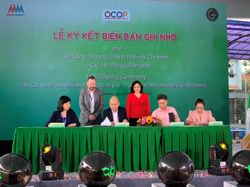 39tuan-h224ng-ocop-san-vat-viet-nam-ph225t-trien-v224-hoi-nhap39-dong-loat-dien-ra-tai-3-th224nh-pho-lon_2.jpg 39tuan-h224ng-ocop-san-vat-viet-nam-ph225t-trien-v224-hoi-nhap39-dong-loat-dien-ra-tai-3-th224nh-pho-lon_2.jpg