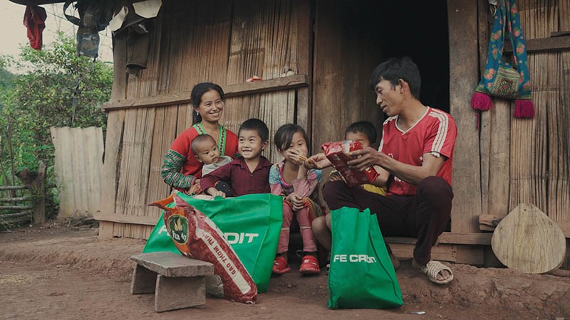 39v236-nu-cuoi-ay-ngo-nhu-hoa-cuoi39_3.jpg