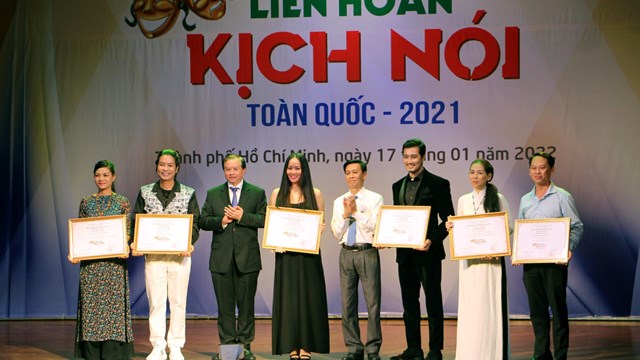 6 vở diễn ăn giải 'Vàng' tại Liên hoan Kịch nói toàn quốc 2021 