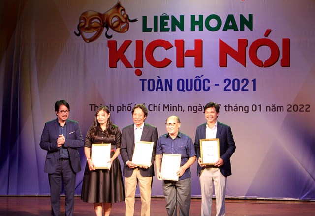 6-vo-dien-an-giai-39v224ng39-tai-li234n-hoan-kich-n243i-to224n-quoc-2021_2.jpg