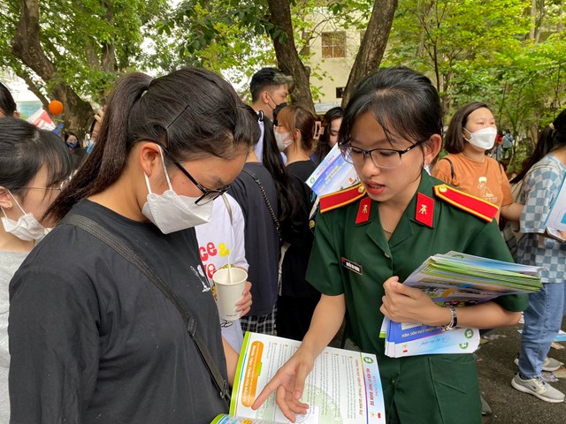 90-c225c-truong-d224nh-chi-ti234u-cho-phuong-thuc-x233t-tuyen-diem-thi-tot-nghiep-v224-x233t-hoc-ba_5.jpg 90-c225c-truong-d224nh-chi-ti234u-cho-phuong-thuc-x233t-tuyen-diem-thi-tot-nghiep-v224-x233t-hoc-ba_5.jpg