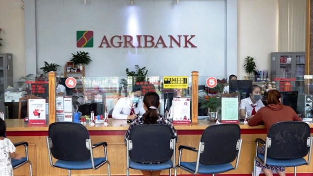 agribank-39chung-lung-dau-cat39-c249ng-kh225ch-h224ng-v224-nen-kinh-te_1.jpg