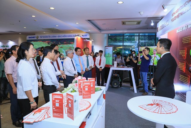 agribank-nhieu-c225ch-l224m-hay-s225ng-tao-tham-gia-cuoc-van-dong-39nguoi-viet-nam-uu-ti234n-d249ng-h224ng-viet-nam39_2.jpg agribank-nhieu-c225ch-l224m-hay-s225ng-tao-tham-gia-cuoc-van-dong-39nguoi-viet-nam-uu-ti234n-d249ng-h224ng-viet-nam39_2.jpg