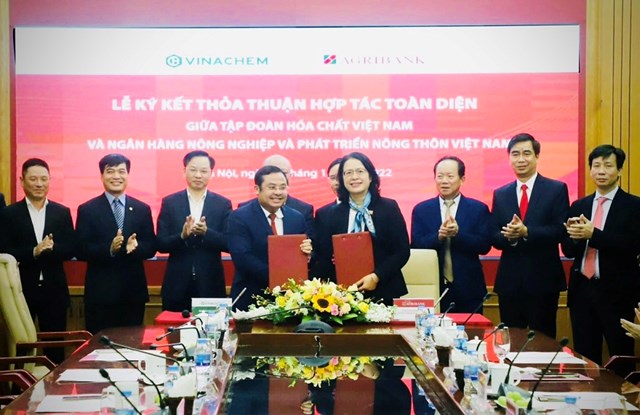 agribank-v224-tap-do224n-h243a-chat-viet-nam-k253-ket-thoa-thuan-hop-t225c-to224n-dien_4.jpg agribank-v224-tap-do224n-h243a-chat-viet-nam-k253-ket-thoa-thuan-hop-t225c-to224n-dien_4.jpg