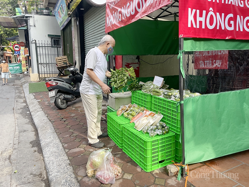 Ấn tượng chuỗi cửa hàng không người bán, vạn người mua tại Hà Nội