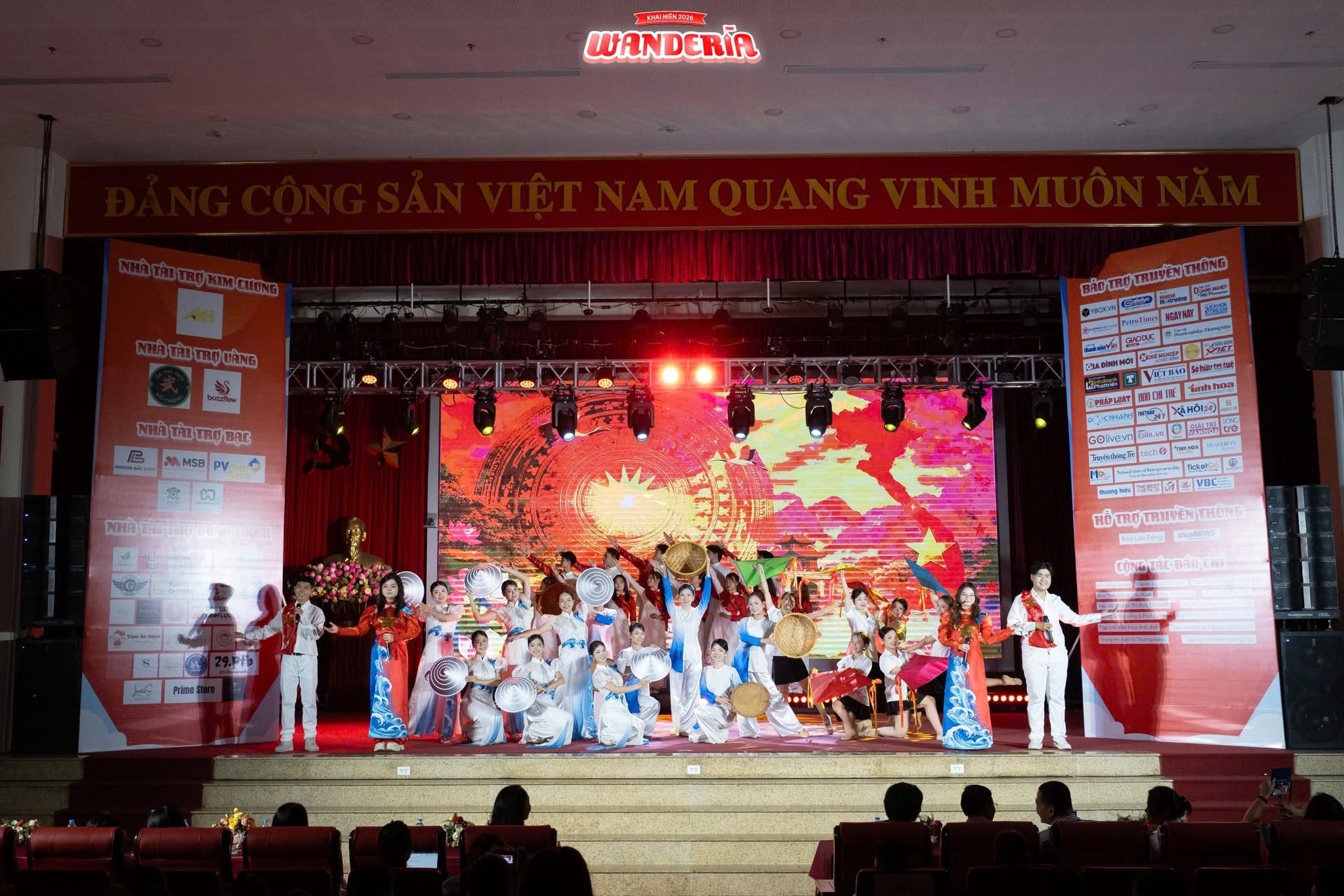 Khai niên 2026: Wanderia- Khi "sắc đỏ tiên phong" kết nối tri thức và bản lĩnh sinh viên báo chí