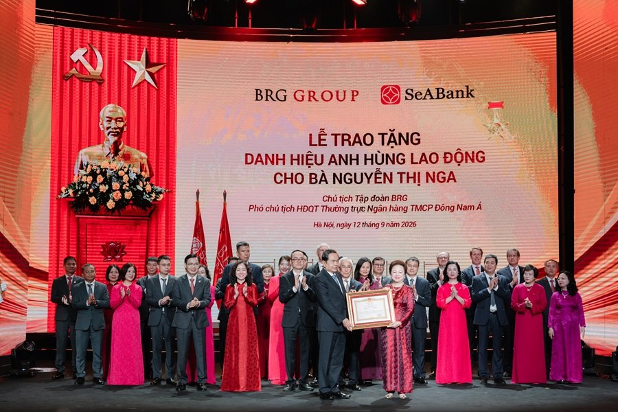 Chủ tịch Tập đoàn BRG Nguyễn Thị Nga được phong tặng danh hiệu Anh hùng Lao động thời kỳ đổi mới