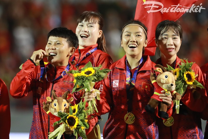 anh-c225c-nu-tuyen-thu-tu-h224o-nhan-huy-chuong-v224ng-sea-games-31_9.jpg
