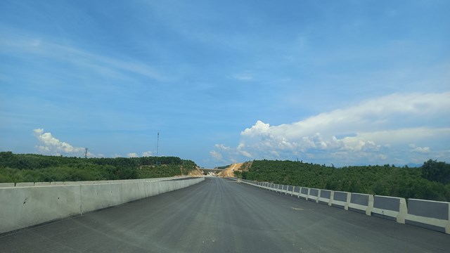 anh-can-canh-cao-toc-hon-7500-ty-dong-cam-lo-la-son_5.jpg anh-can-canh-cao-toc-hon-7500-ty-dong-cam-lo-la-son_5.jpg