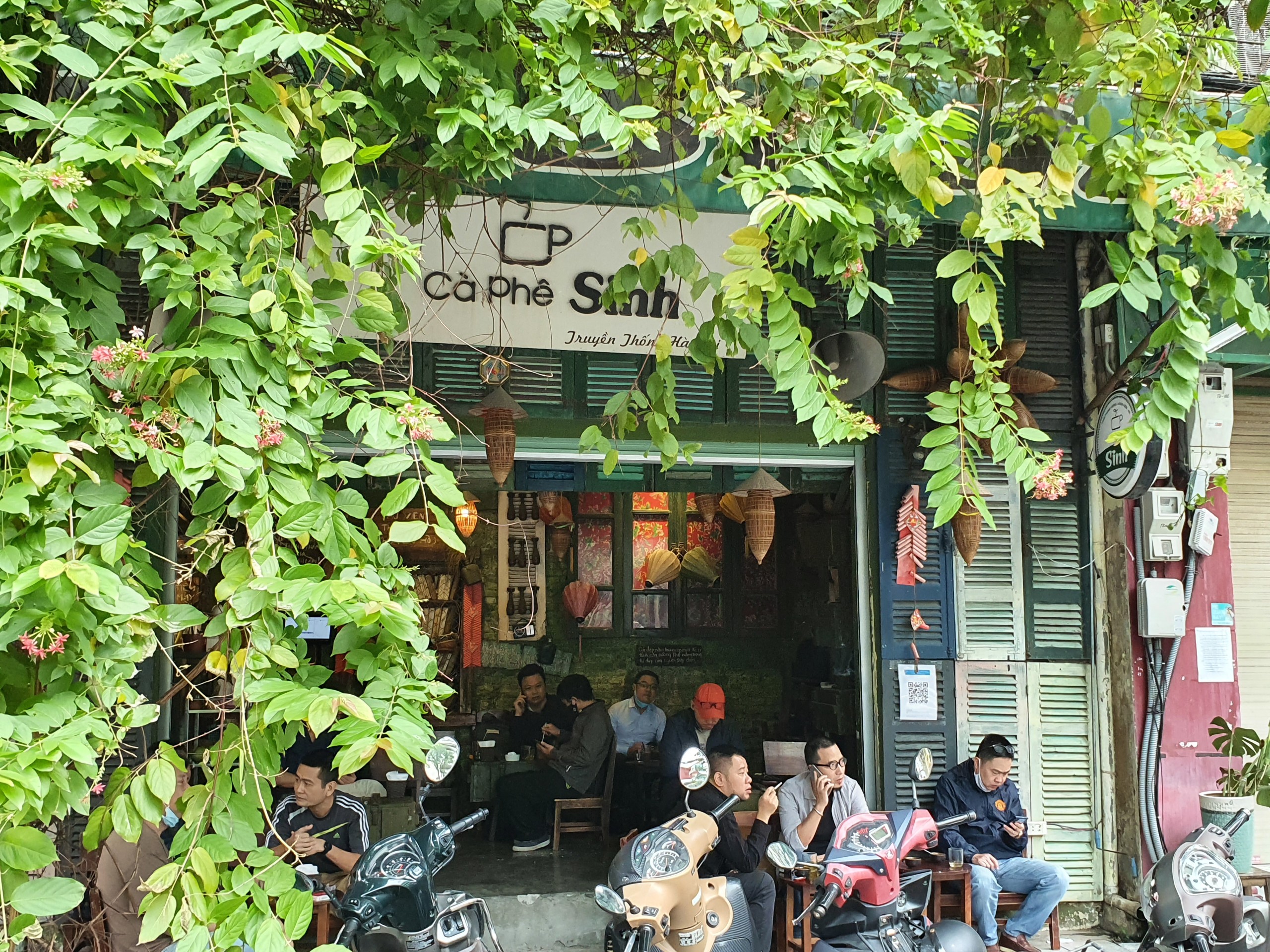 anh-d226n-h224-noi-do-x244-ngoi-c224-ph234-chu-qu225n-phai-39duoi39-kh225ch_2.jpg anh-d226n-h224-noi-do-x244-ngoi-c224-ph234-chu-qu225n-phai-39duoi39-kh225ch_2.jpg