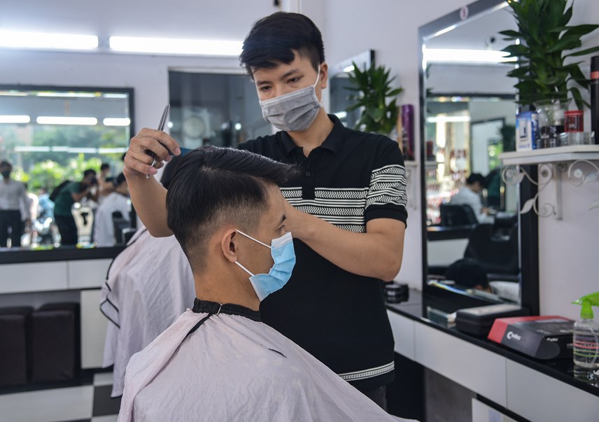 anh-dich-vu-cat-t243c-goi-dau-ng224y-dau-mo-lai-noi-d244ng-d250c-noi-vang-ve_7.jpg anh-dich-vu-cat-t243c-goi-dau-ng224y-dau-mo-lai-noi-d244ng-d250c-noi-vang-ve_7.jpg