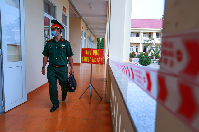  [Ảnh] Diễn tập phòng chống Covid-19 quy mô lớn, giả định hàng trăm người trở về từ vùng dịch - Ảnh 14.