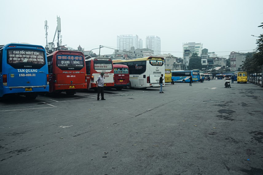 anh-h224-noi-ben-xe-vang-ve-d249-can-tet_7.jpg anh-h224-noi-ben-xe-vang-ve-d249-can-tet_7.jpg
