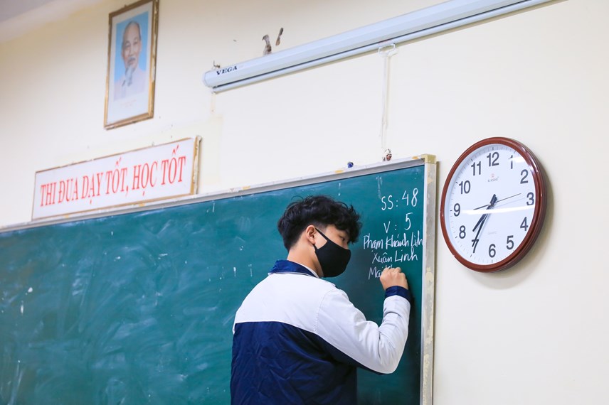 anh-h224-noi-ng224y-dau-tro-lai-truong-cua-hoc-sinh-khoi-12-sau-thoi-gian-hoc-online_5.jpg anh-h224-noi-ng224y-dau-tro-lai-truong-cua-hoc-sinh-khoi-12-sau-thoi-gian-hoc-online_5.jpg