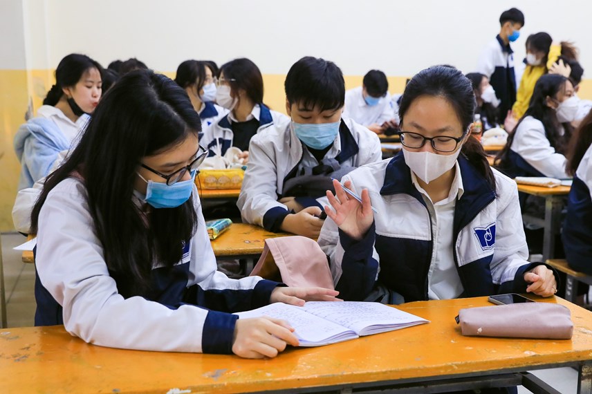 anh-h224-noi-ng224y-dau-tro-lai-truong-cua-hoc-sinh-khoi-12-sau-thoi-gian-hoc-online_6.jpg anh-h224-noi-ng224y-dau-tro-lai-truong-cua-hoc-sinh-khoi-12-sau-thoi-gian-hoc-online_6.jpg