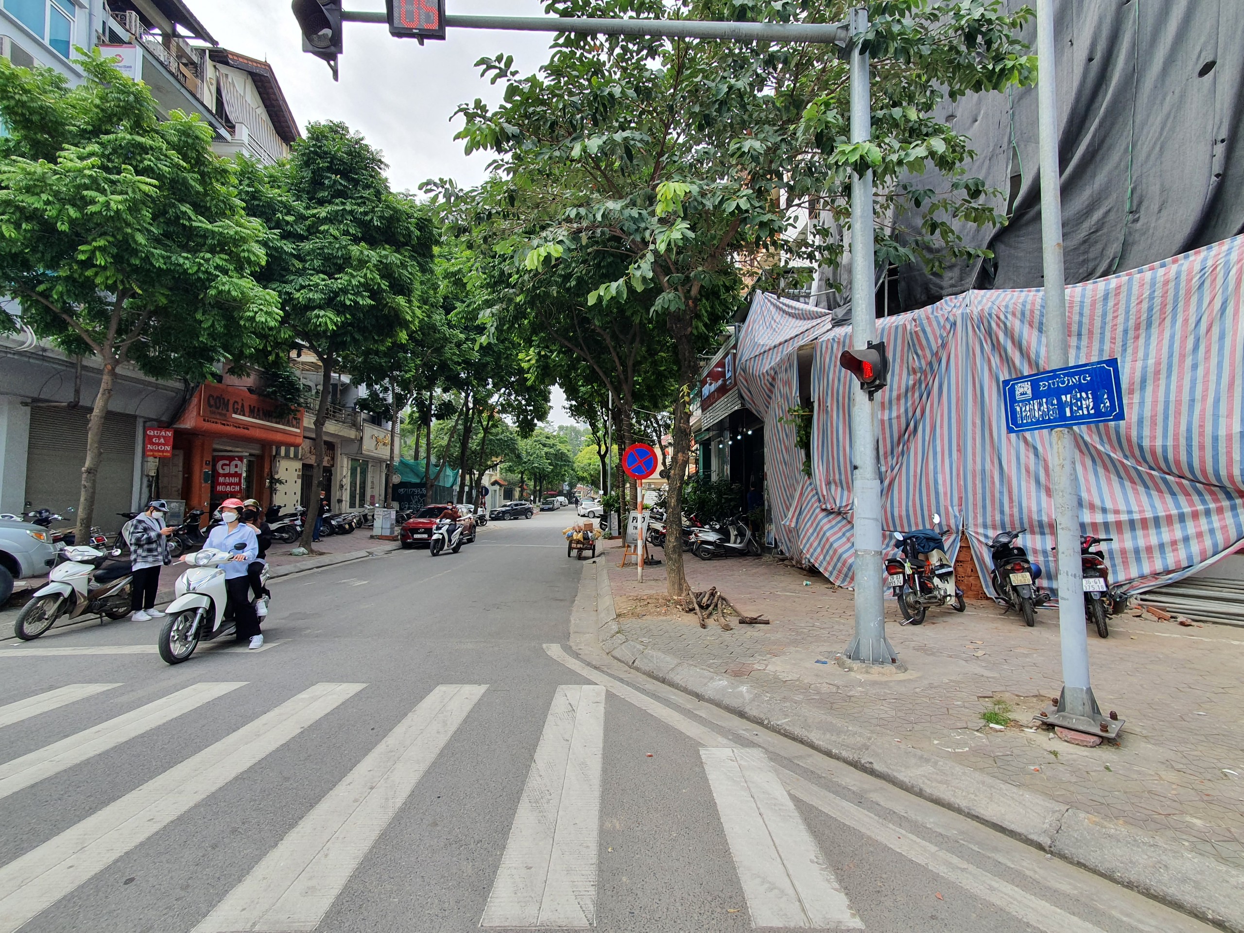 anh-ngam-hai-tuyen-pho-sap-duoc-doi-t234n-vo-chong-xu226n-quynh-luu-quang-vu_11.jpg anh-ngam-hai-tuyen-pho-sap-duoc-doi-t234n-vo-chong-xu226n-quynh-luu-quang-vu_11.jpg