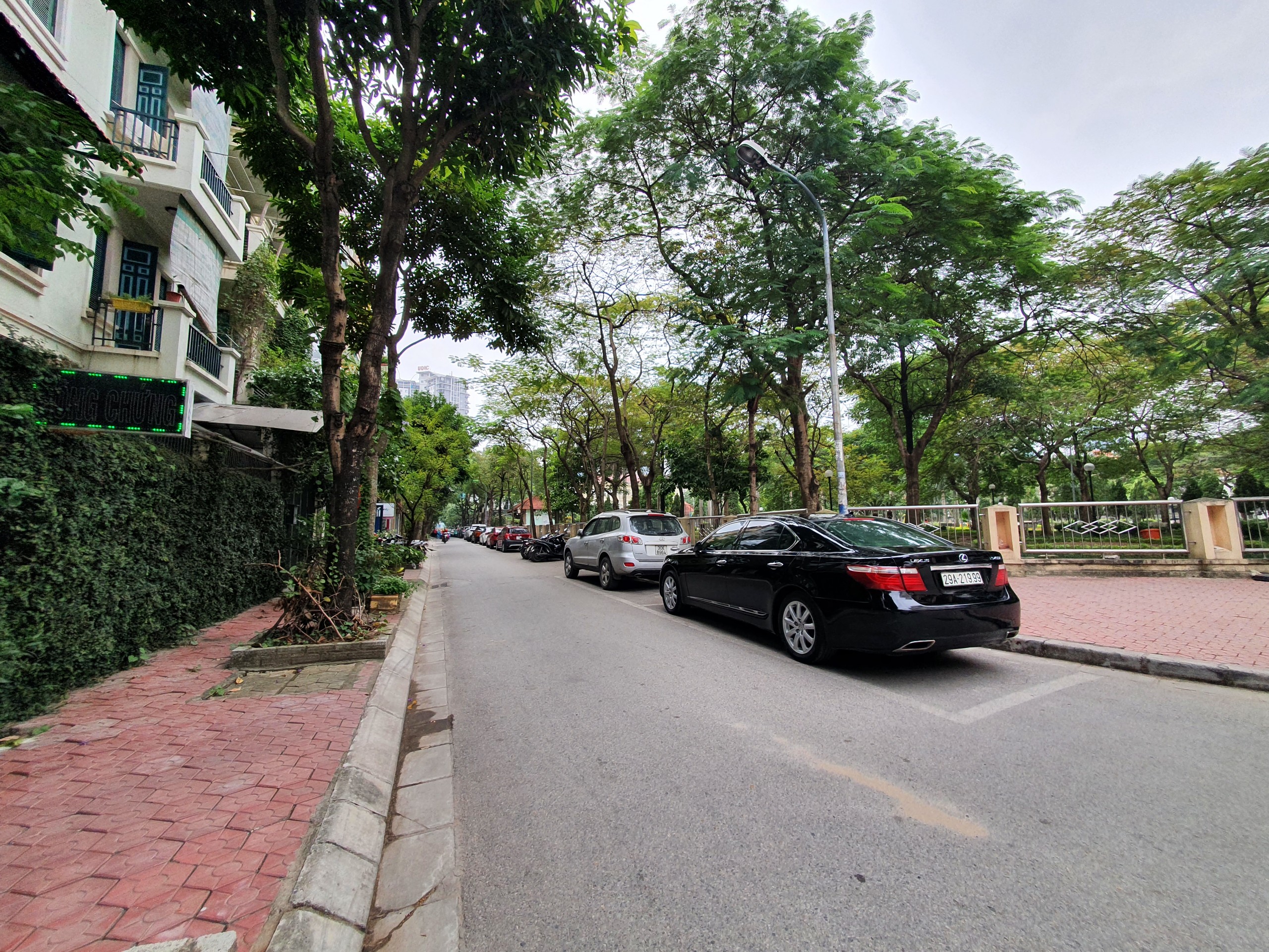 anh-ngam-hai-tuyen-pho-sap-duoc-doi-t234n-vo-chong-xu226n-quynh-luu-quang-vu_13.jpg anh-ngam-hai-tuyen-pho-sap-duoc-doi-t234n-vo-chong-xu226n-quynh-luu-quang-vu_13.jpg