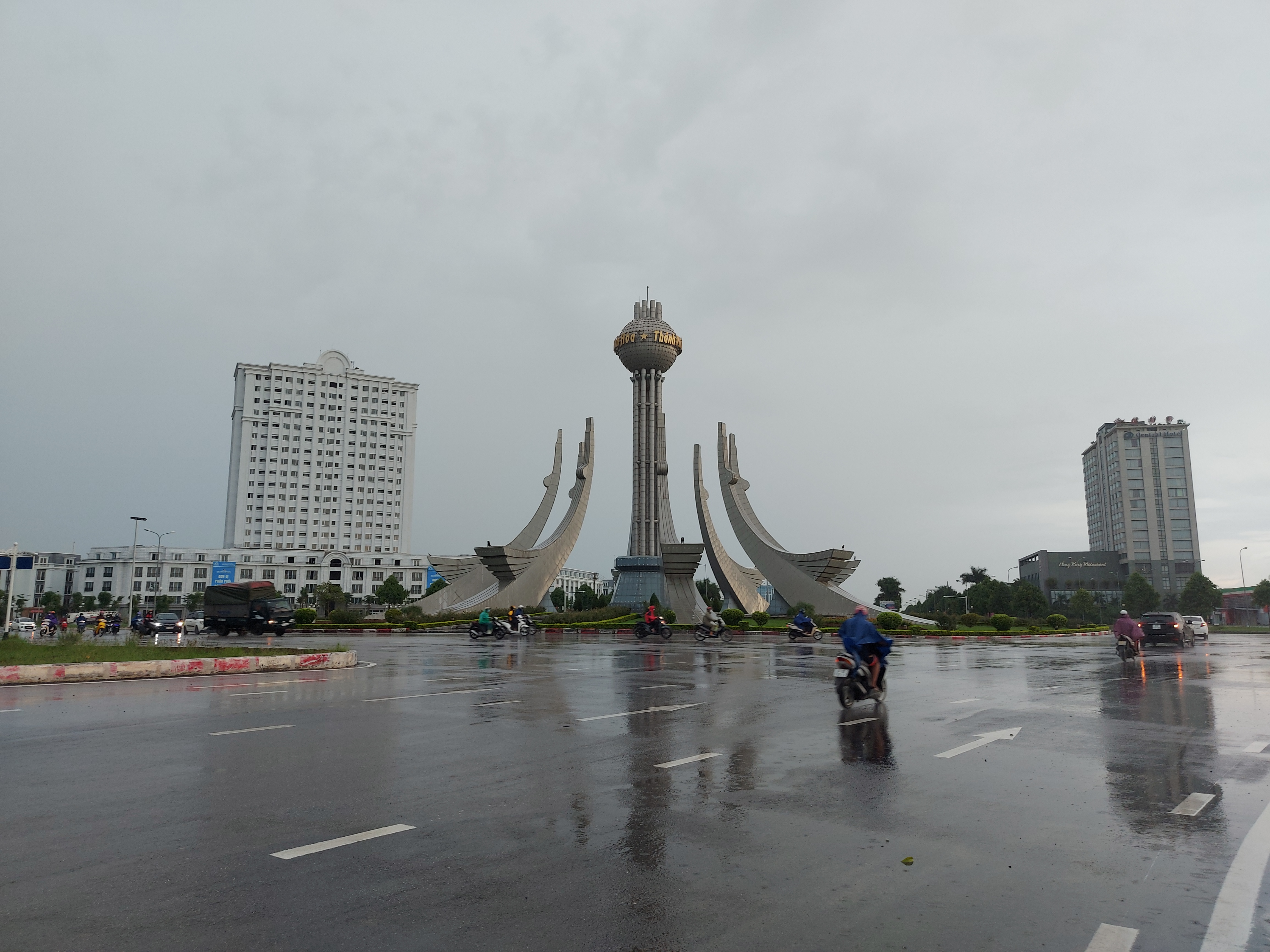 anh-nguoi-d226n-tp-thanh-h243a-tro-lai-trang-th225i-l224m-viec-b236nh-thuong_5.jpg