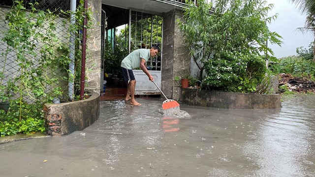 (Ảnh) Quảng Ninh: Mưa lớn gây ngập lụt một số khu vực