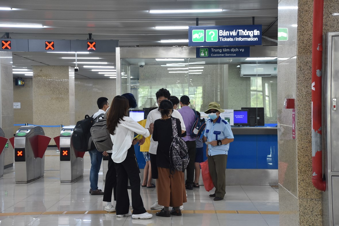 anh-xang-dat-do-troi-nang-n243ng-d226n-h224-noi-39tron39-l234n-phuong-tien-c244ng-cong_11.jpg anh-xang-dat-do-troi-nang-n243ng-d226n-h224-noi-39tron39-l234n-phuong-tien-c244ng-cong_11.jpg