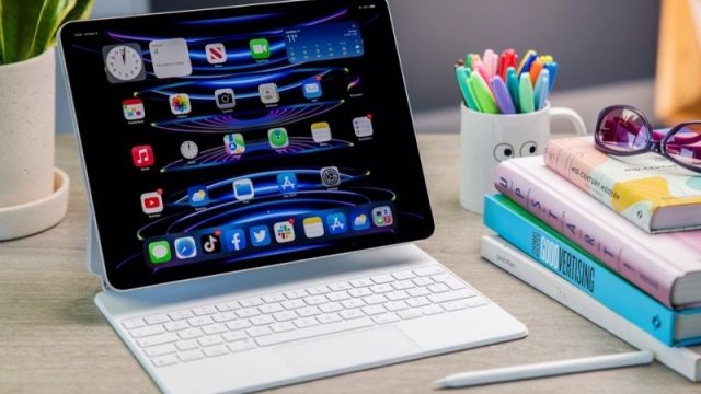 Apple trang bị công nghệ màn hình mới cho iPad Pro