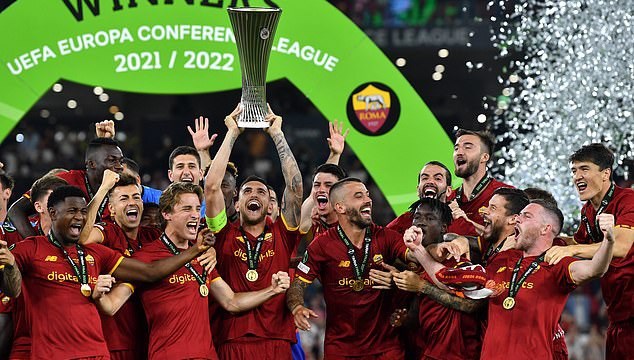 AS Roma lần đầu tiên vô địch Europa Conference League