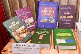 Bài thơ của một người yêu nước mình’ giành giải thưởng Sách Quốc gia năm 2020