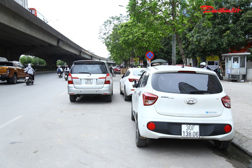 b227i-xe-tu-ph225t-39khung39-ngang-nhi234n-lan-chiem-l242ng-duong_2.jpg