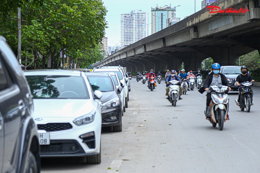 b227i-xe-tu-ph225t-39khung39-ngang-nhi234n-lan-chiem-l242ng-duong_4.jpg