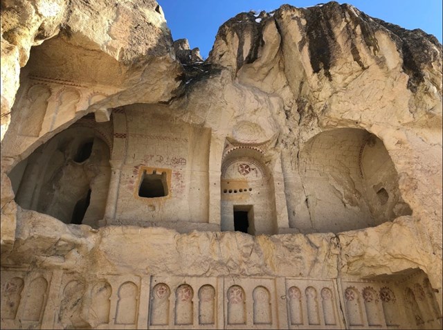 b234n-trong-cappadocia-th224nh-pho-ngam-ky-dieu-cua-tho-nhi-ky_4.jpg b234n-trong-cappadocia-th224nh-pho-ngam-ky-dieu-cua-tho-nhi-ky_4.jpg