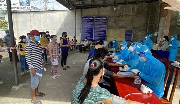 Bình Dương thần tốc tiêm 750.000 liều vaccine Vero Cell cho người dân