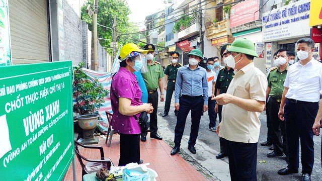 Bí thư Hà Nội: Tuyệt đối không để ‘chặt ngoài, lỏng trong’ khiến dịch lây lan rộng