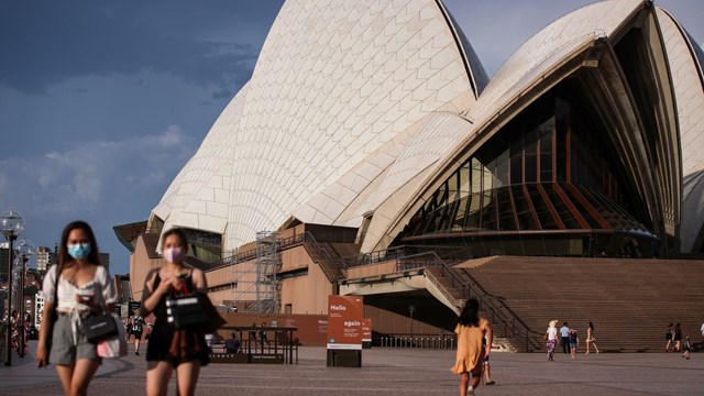 Bùng phát dịch Covid-19, Sydney siết phong tỏa