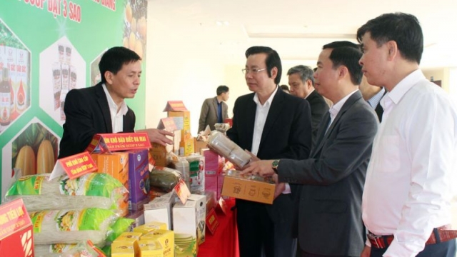 Bắc Giang công bố, trao giấy công nhận cho 99 sản phẩm OCOP năm 2022 