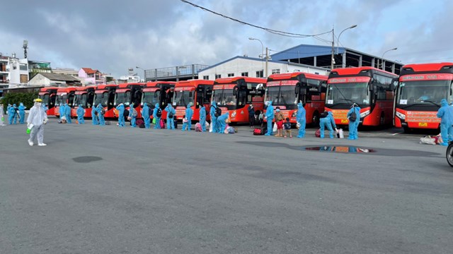 Bạc Liêu đón 200 công dân đầu tiên từ vùng dịch về quê