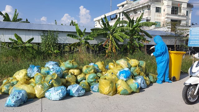 Bạc Liêu: Không để tồn đọng rác thải tại các khu cách ly, bệnh viện điều trị Covid-19