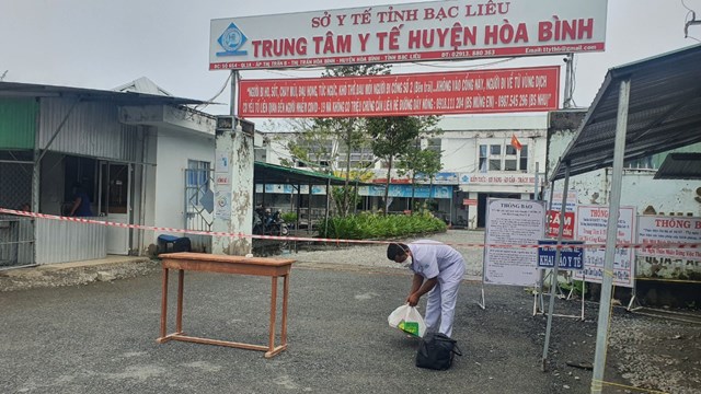 Bạc Liêu: Phong toả Trung tâm y tế huyện vì phát hiện 5 F0