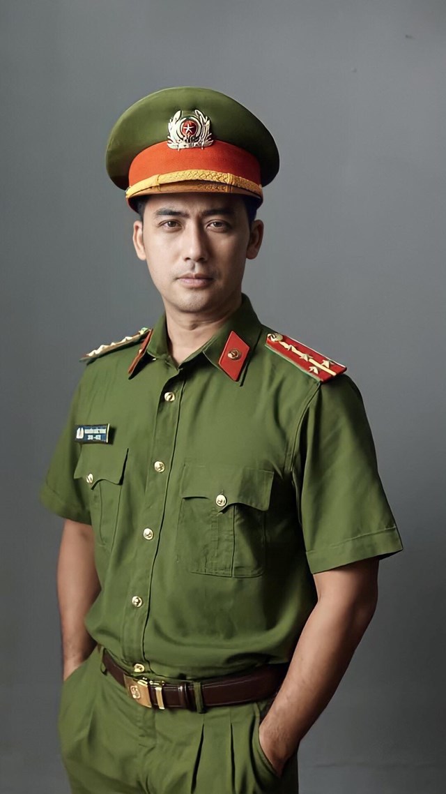 bao-anh-trai-qua-10-ng224y-39kinh-ho224ng39-de-nhap-vai-trong-39mat-na-guong39_3.jpg bao-anh-trai-qua-10-ng224y-39kinh-ho224ng39-de-nhap-vai-trong-39mat-na-guong39_3.jpg
