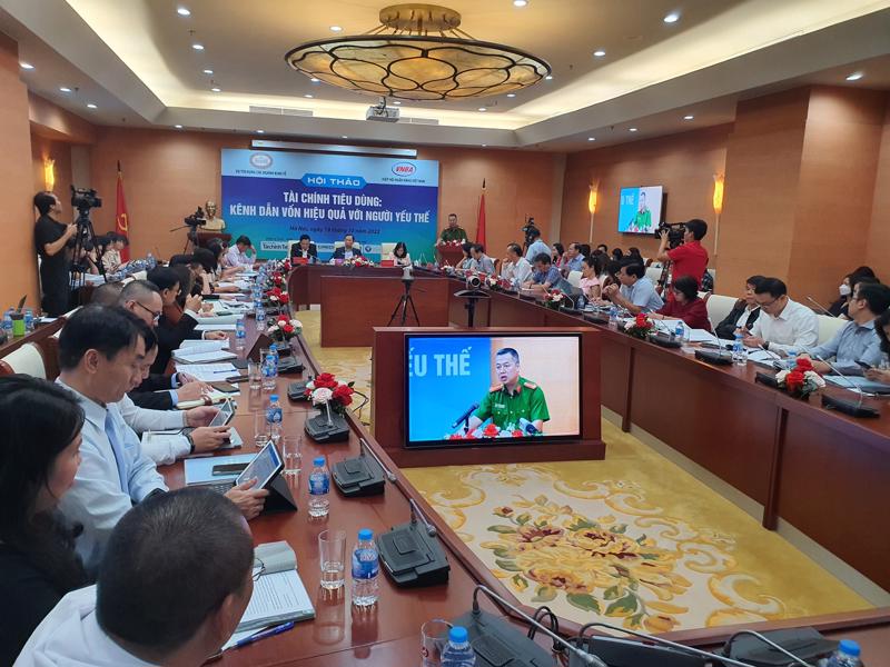 Ngày 18/10/2022, Hiệp hội Ngân hàng Việt Nam phối hợp với Vụ Tín dụng các ngành kinh tế - Ngân hàng Nhà nước Việt Nam, tổ chức hội thảo: “Tài chính Tiêu dùng – Kênh dẫn vốn hiệu quả với người yếu thế”.