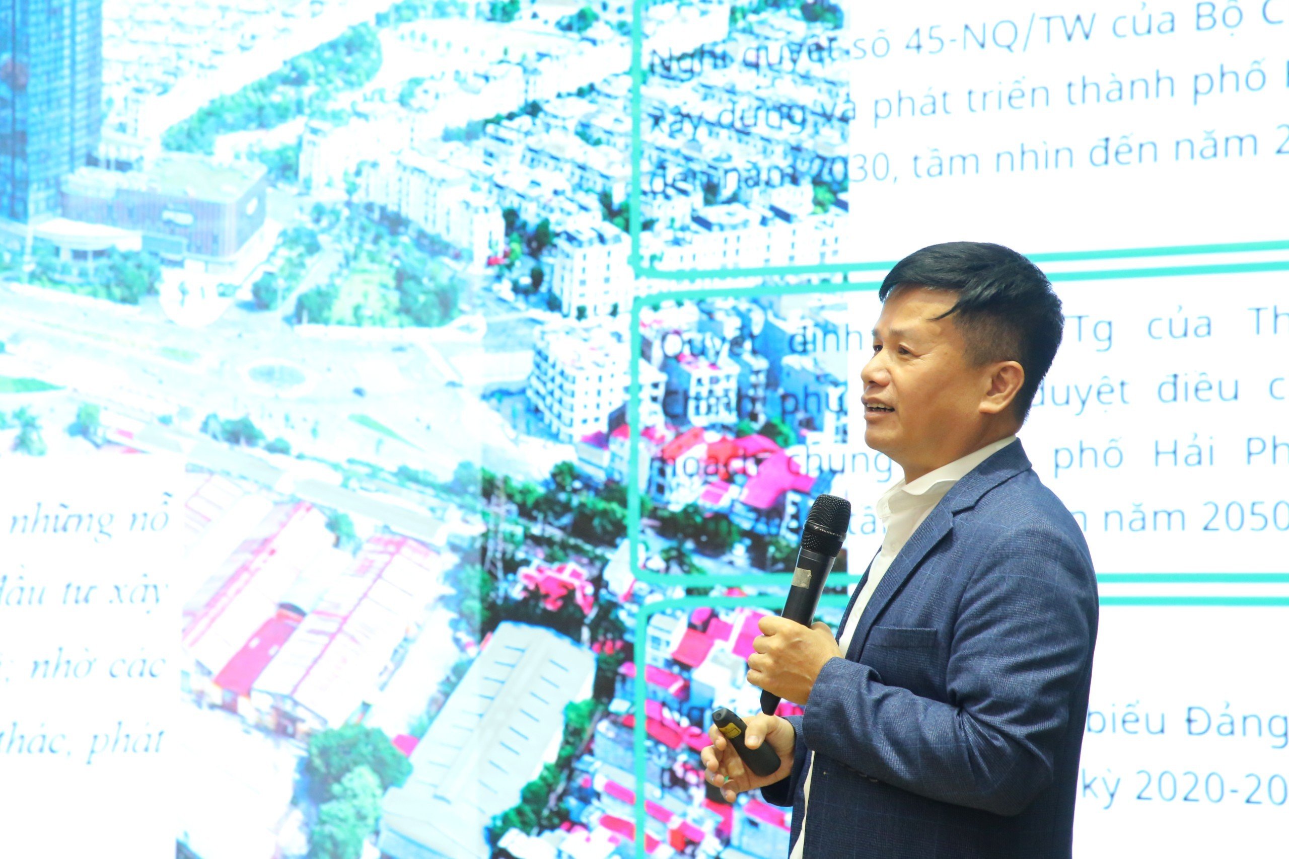 Đại diện doanh nghiệp, ông Phạm Hồng Điệp, Chủ tịch HĐQT Công ty CP Shinec, CĐT Khu Công nghiệp Nam Cầu Kiền
