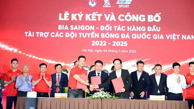 Bia Saigon tài trợ đội tuyển bóng đá quốc gia trong 3 năm